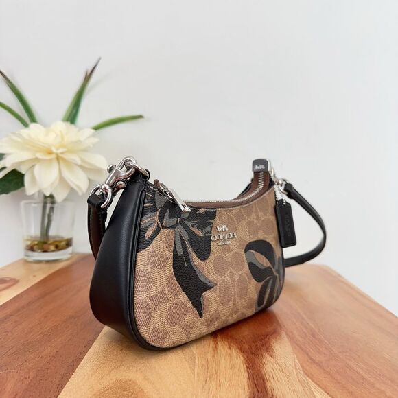 NWT Coach Teri Mini Crossbody Bag In Signature Canvas With Bow‎ Print - Picture 3 of 8